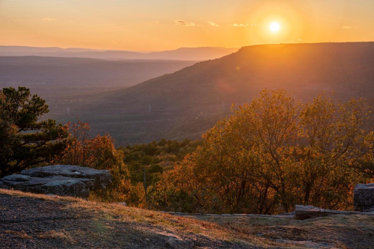 Nebo'S Foot, Hiking And Biking Escape With Game Shed Villa Dardanelle ภายนอก รูปภาพ